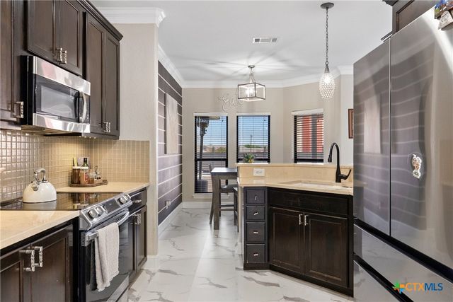 2026 Dripping Springs, New Braunfels, TX 78130