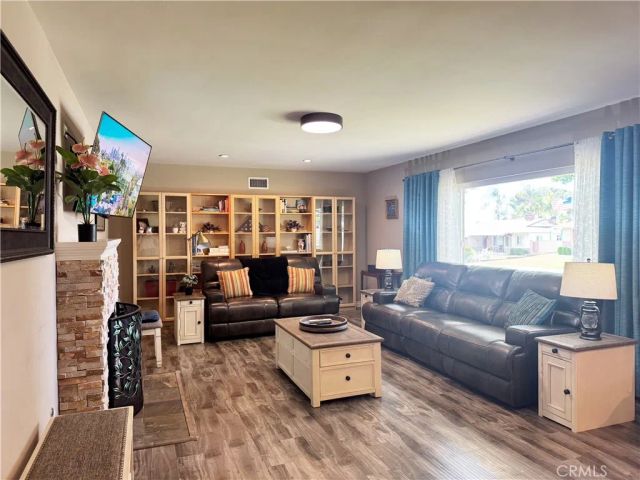 1234 N Laurel, Upland, CA 91786