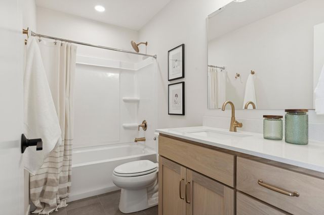 11696 202nd Street W, Lakeville, MN 55044