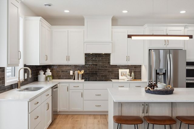 11696 202nd Street W, Lakeville, MN 55044