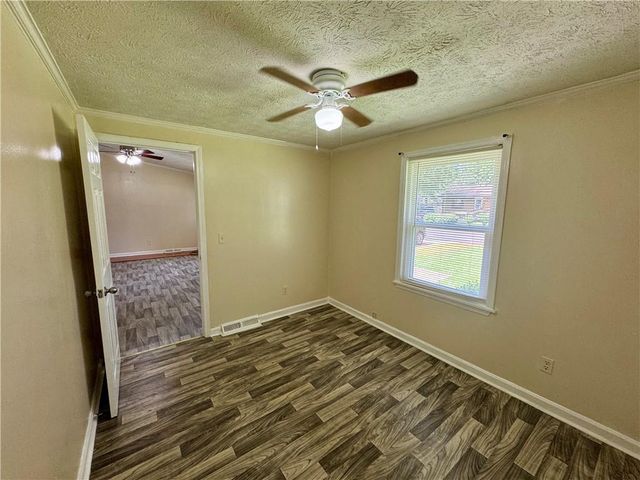 7 Sherwood Loop, Mcdonough, GA 30253