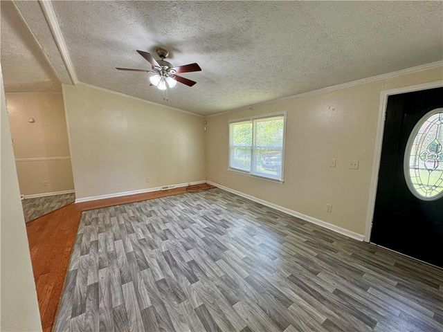 7 Sherwood Loop, Mcdonough, GA 30253