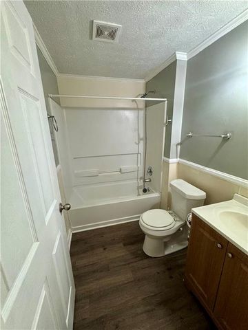 7 Sherwood Loop, Mcdonough, GA 30253