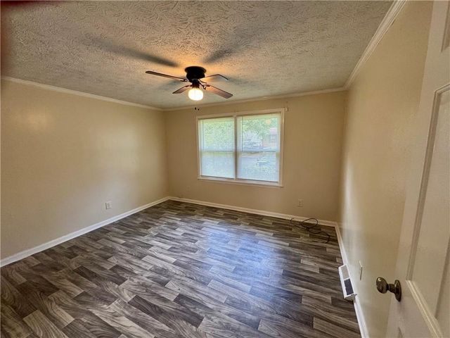 7 Sherwood Loop, Mcdonough, GA 30253