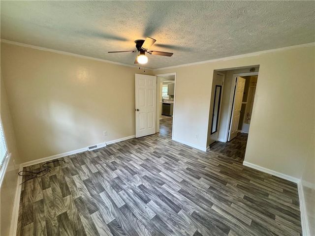 7 Sherwood Loop, Mcdonough, GA 30253