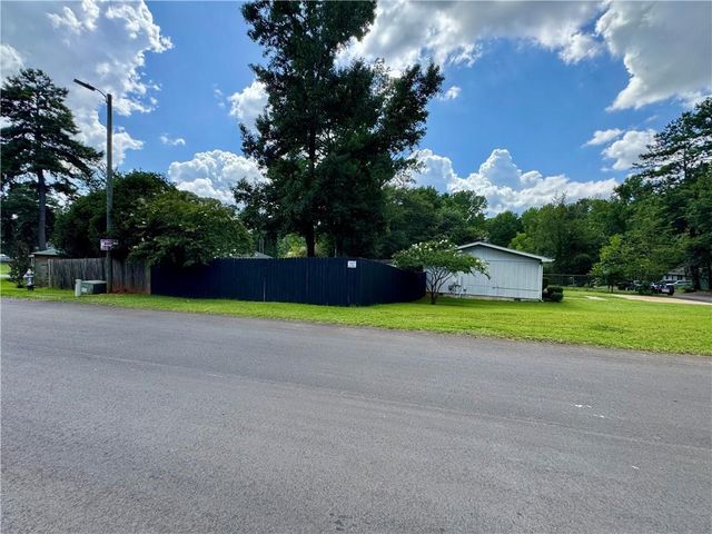 7 Sherwood Loop, Mcdonough, GA 30253