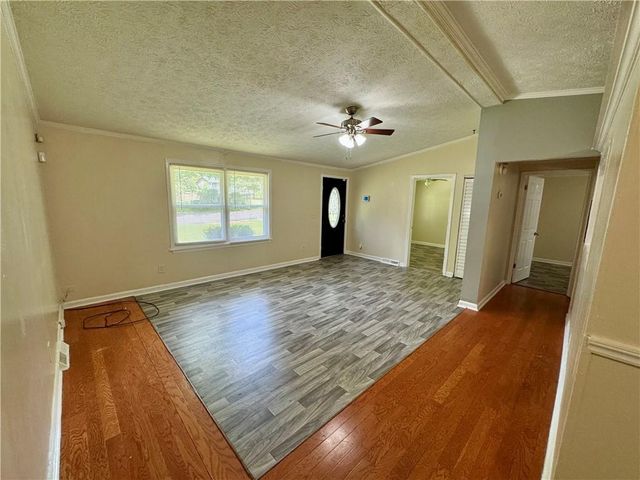 7 Sherwood Loop, Mcdonough, GA 30253