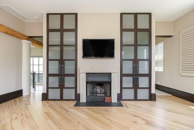 252 E Beck Street, Columbus, OH 43206