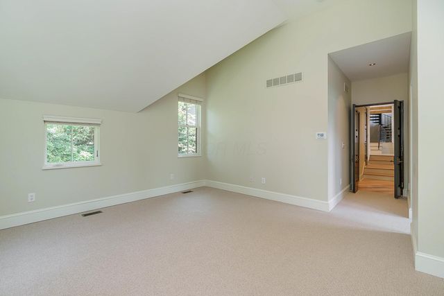 252 E Beck Street, Columbus, OH 43206