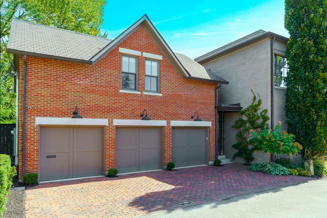 252 E Beck Street, Columbus, OH 43206