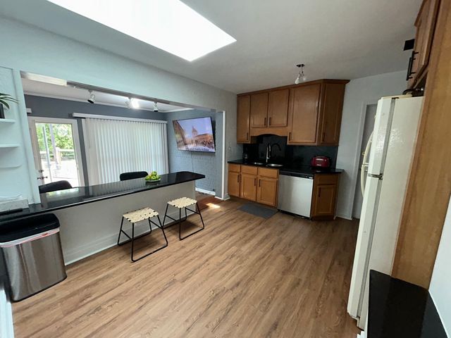 324 HARLEM Avenue, Glenview, IL 60025