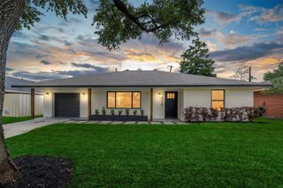 1818 Watercrest Drive, Houston, TX 77008