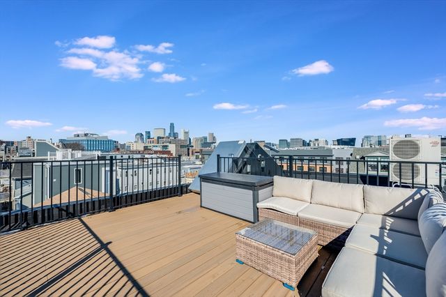 127 Bolton St, Boston, MA 02127