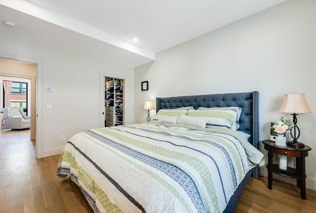 127 Bolton St, Boston, MA 02127