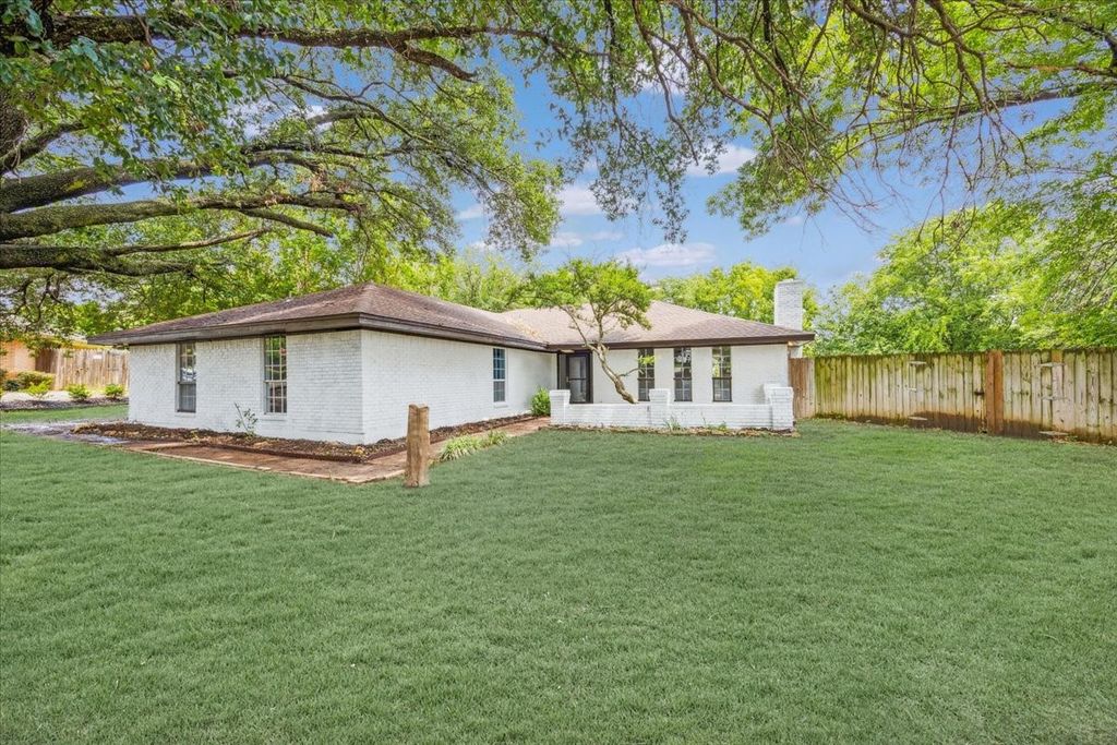 4132 Alava Drive, Fort Worth, TX 76133