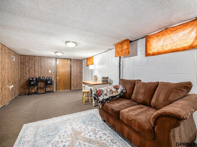 7322 Ira Court, La Vista, NE 68128