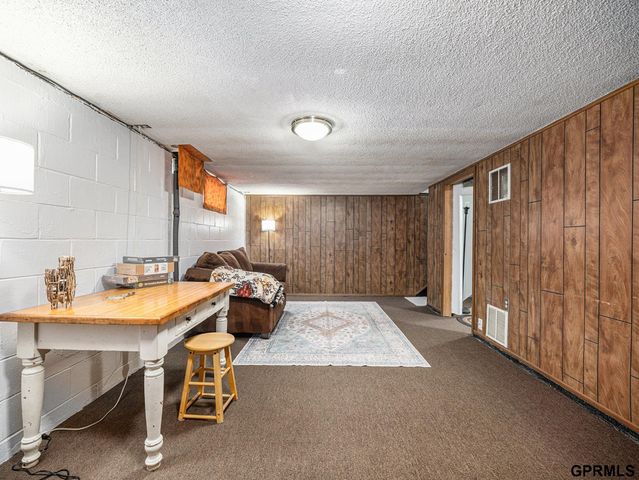 7322 Ira Court, La Vista, NE 68128