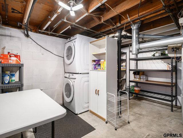 7322 Ira Court, La Vista, NE 68128