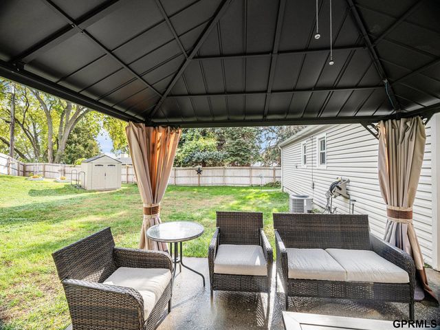 7322 Ira Court, La Vista, NE 68128