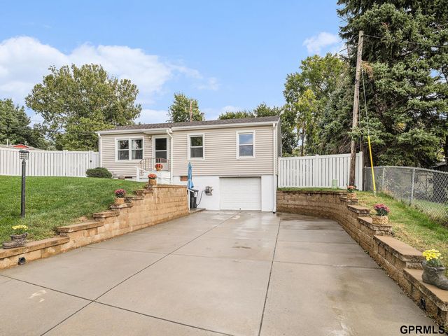 7322 Ira Court, La Vista, NE 68128