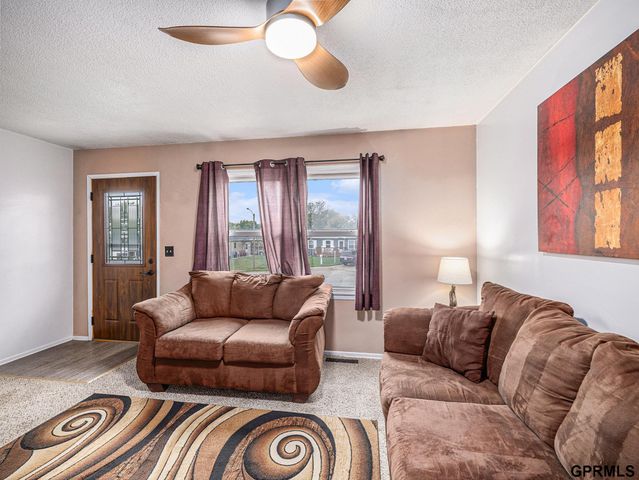 7322 Ira Court, La Vista, NE 68128