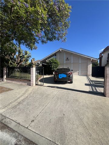 13046 Ebell, North Hollywood, CA 91605