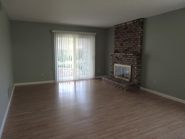 2016 Sweetwater Dr, Modesto, CA 95355