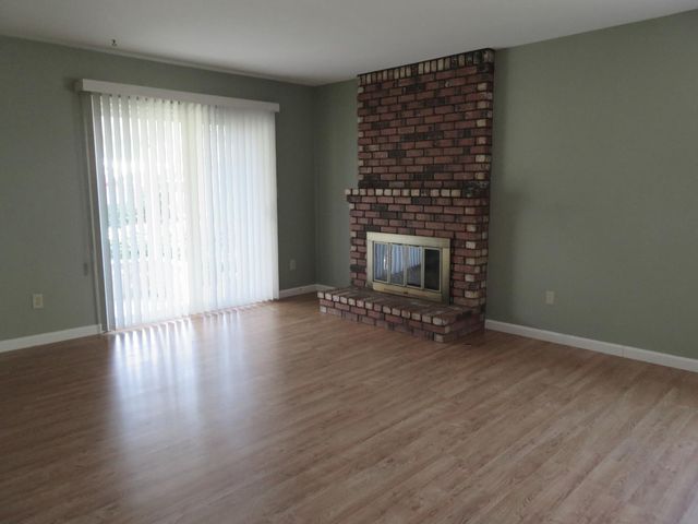 2016 Sweetwater Dr, Modesto, CA 95355