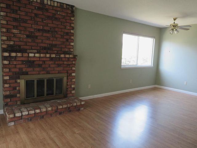 2016 Sweetwater Dr, Modesto, CA 95355