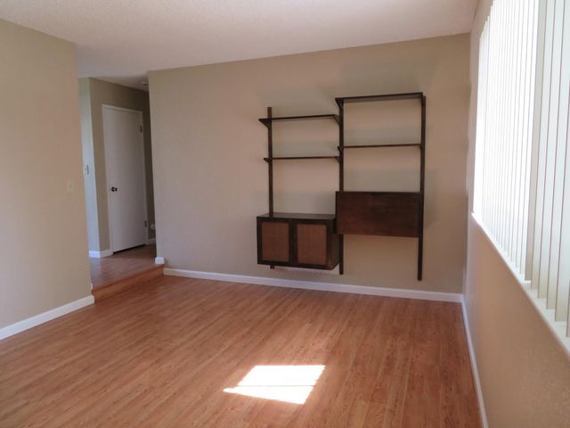 2016 Sweetwater Dr, Modesto, CA 95355