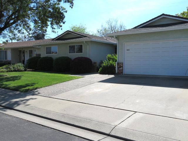 2016 Sweetwater Dr, Modesto, CA 95355