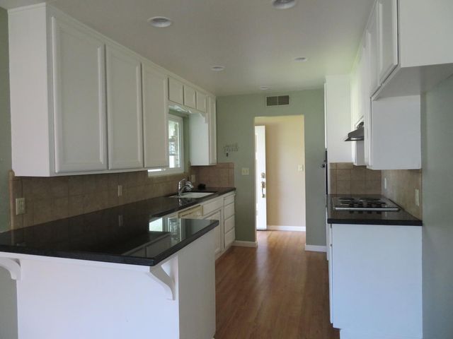 2016 Sweetwater Dr, Modesto, CA 95355