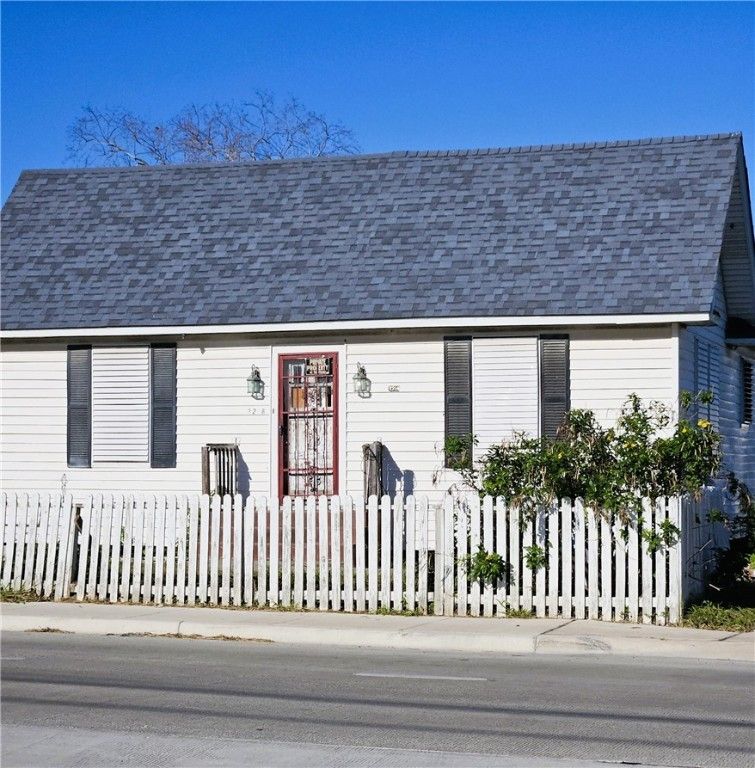 3218 Mcardle, Corpus Christi, TX 78415