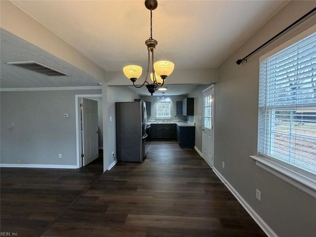 106 Fairfield AVE, Suffolk, VA 23434