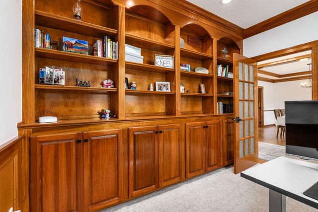 8512 Fallgold Lane, Westerville, OH 43082