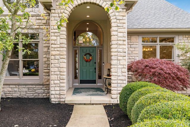 8512 Fallgold Lane, Westerville, OH 43082