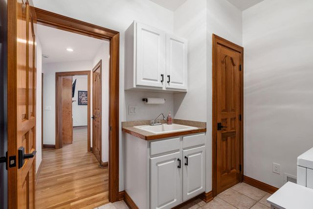 8512 Fallgold Lane, Westerville, OH 43082