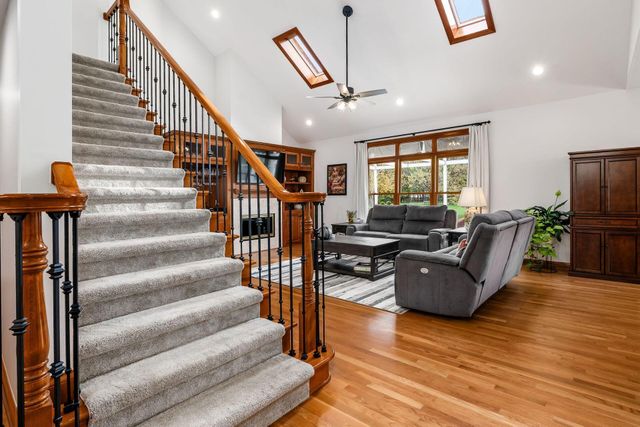 8512 Fallgold Lane, Westerville, OH 43082