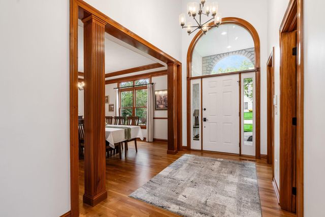 8512 Fallgold Lane, Westerville, OH 43082