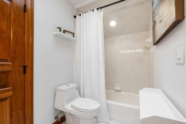 8512 Fallgold Lane, Westerville, OH 43082