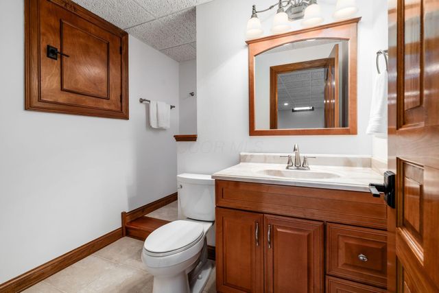 8512 Fallgold Lane, Westerville, OH 43082