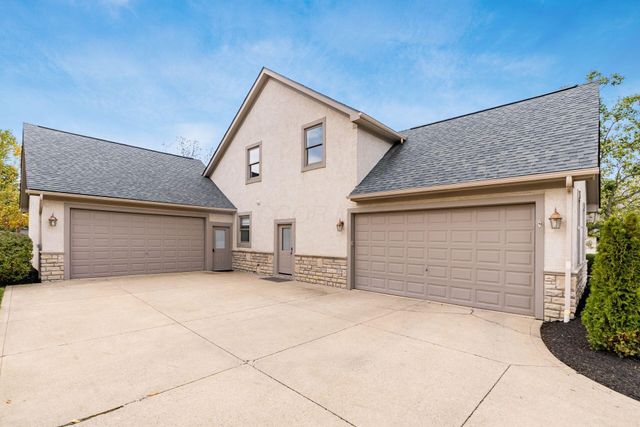 8512 Fallgold Lane, Westerville, OH 43082