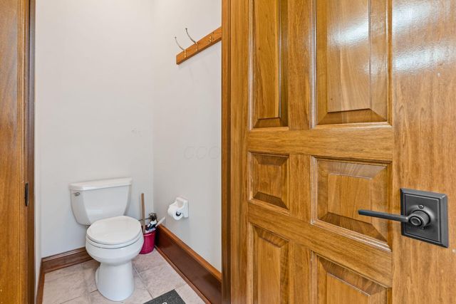 8512 Fallgold Lane, Westerville, OH 43082