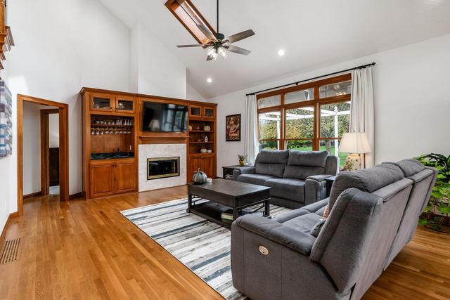 8512 Fallgold Lane, Westerville, OH 43082