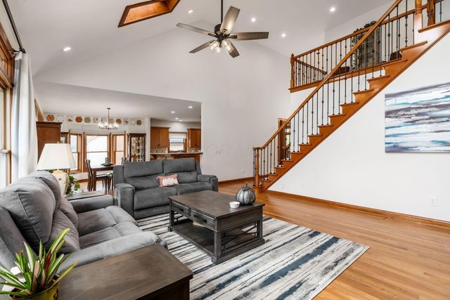 8512 Fallgold Lane, Westerville, OH 43082