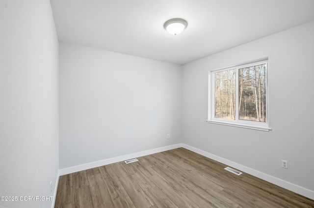 6005 N Little Rock Circle, Wasilla, AK 99654