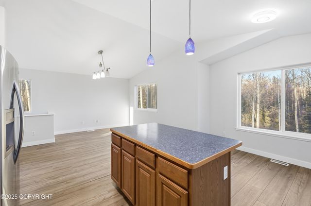 6005 N Little Rock Circle, Wasilla, AK 99654