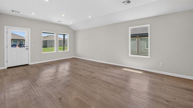 10517 Red Thistle Drive, Oklahoma City, OK 73114