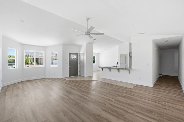 4648 W Harvard Avenue, Fresno, CA 93722