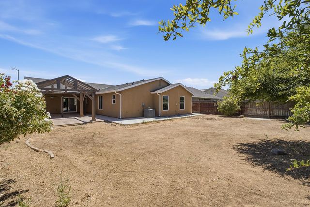 4648 W Harvard Avenue, Fresno, CA 93722